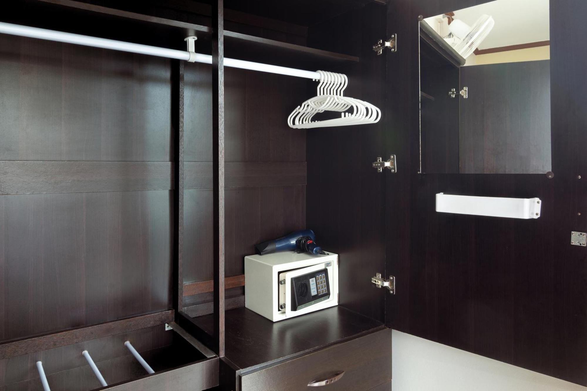 Kamala Beach Residence Luaran gambar
